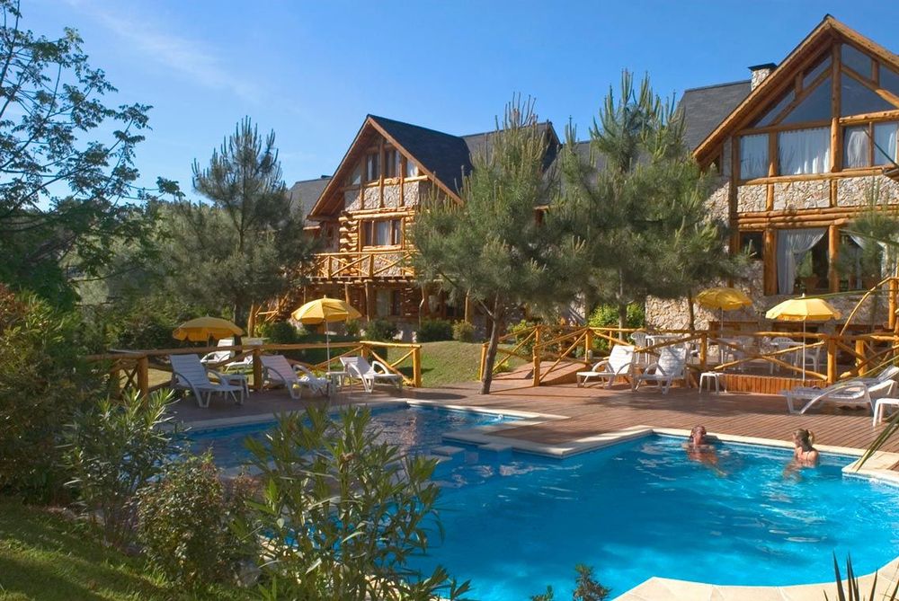 228862773307f2fc2eb2c4c9afd865df0808ce3233b